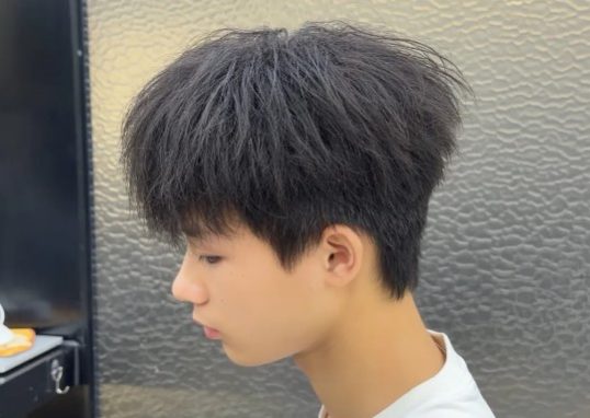 男生鋼夾燙
